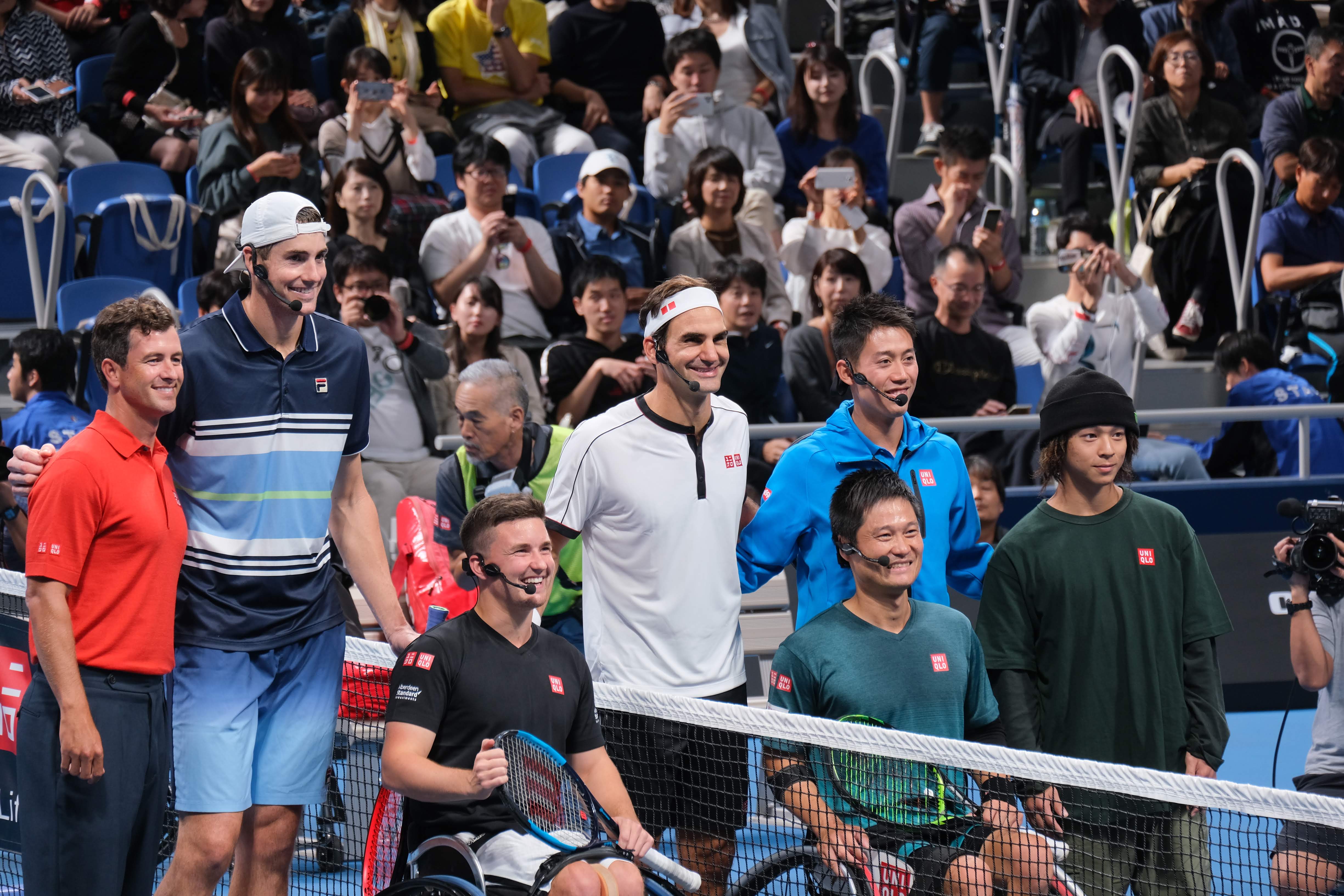 美しい ユニクロ フェデラー 限定 Tシャツ 白T テニス 練習着 記念